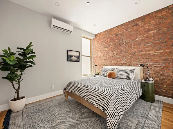 503 Clinton Avenue image 8 of 10