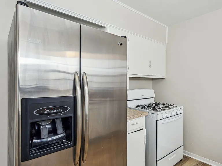 1733 N Holyoke Ave — Photo 7