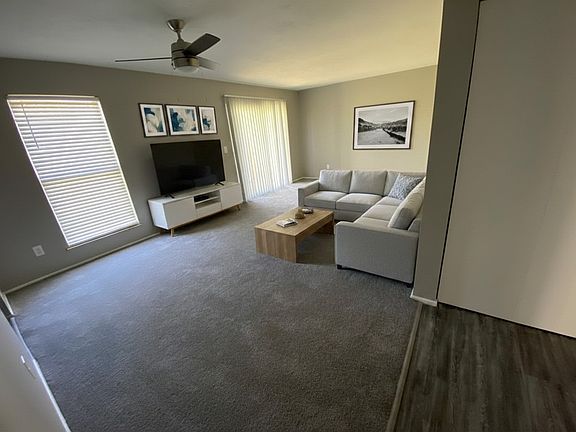 4th image of 100 Hidden Valley Dr