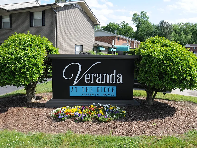 Welcome Home to Veranda at the Ridge
