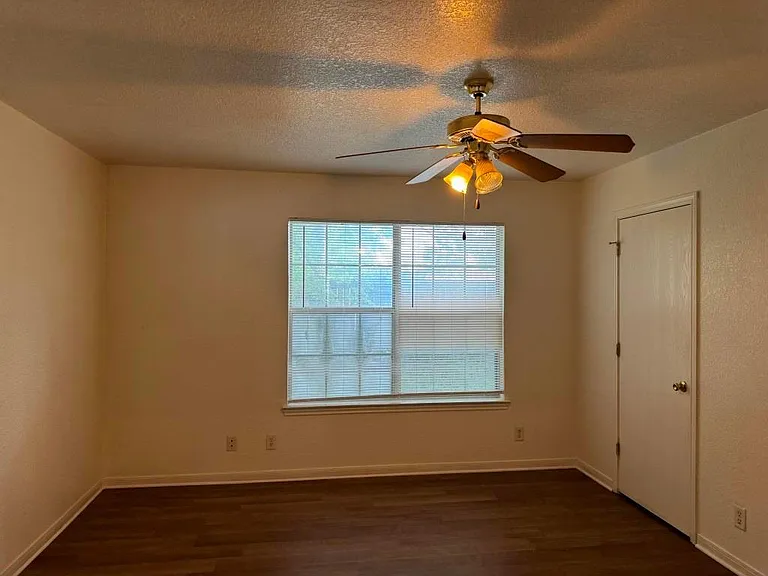 3312 Cantabrian Dr #D — Photo 14
