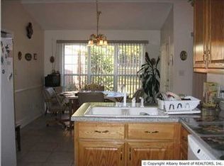 124 Wax Myrtle Dr, Albany, GA 31721