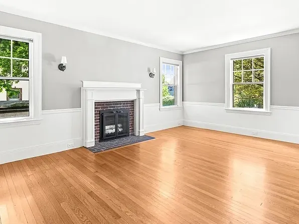 303 Washington St Floor 1, Winchester, MA 01890