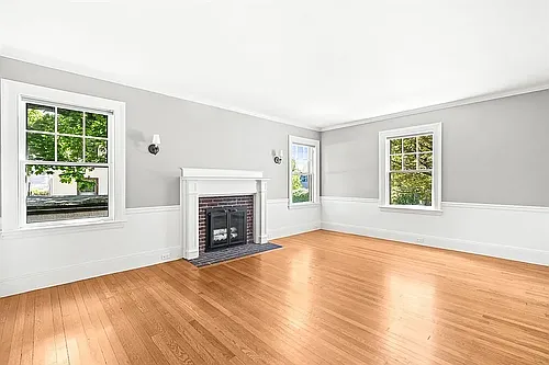 303 Washington St #1 Photo 1 303 Washington St #1 Photo 1