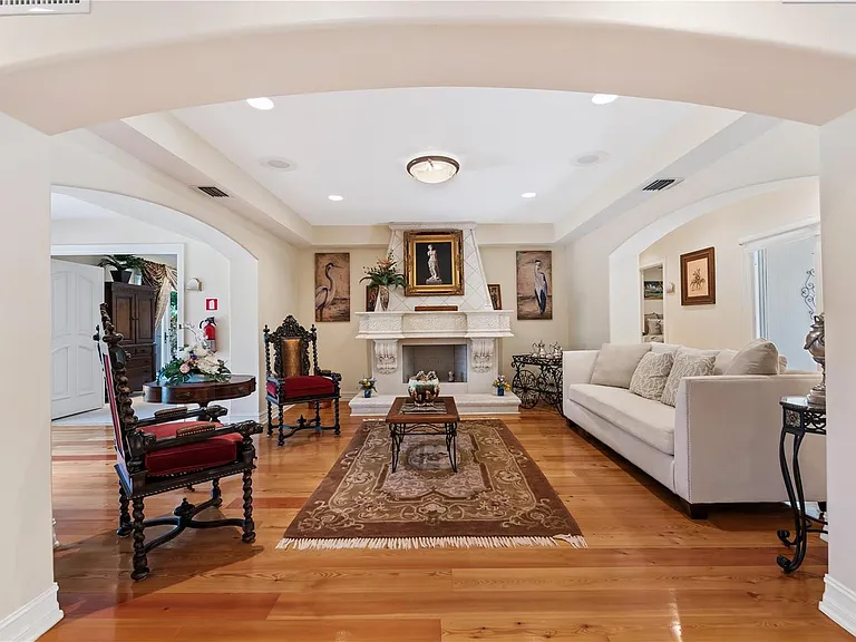 1600 S Ocean Dr — Photo 8