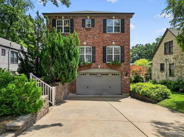 2528 Pocahontas Pl, Saint Louis, MO 63144
