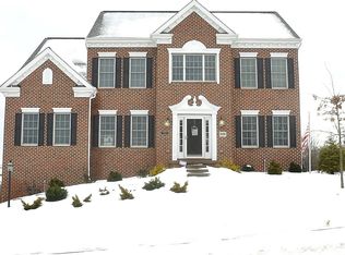 5066 Stags Leap Ln, Coraopolis, PA