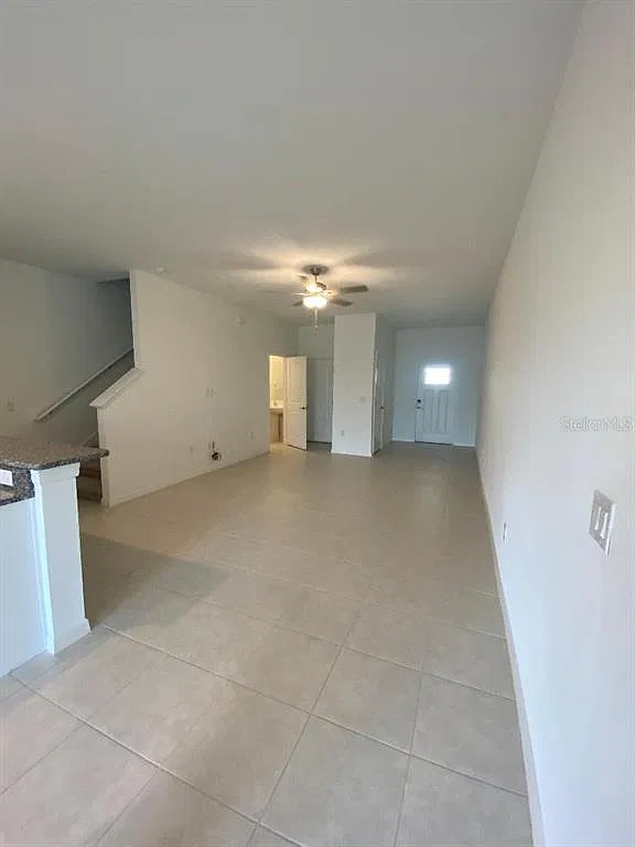 3 bed, 2.5 bath, 1634 sqft, $1,775 — Photo 3