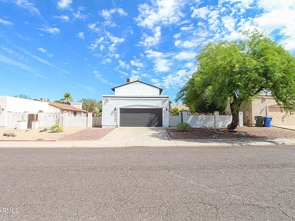 3rd image of 1512 E KRISTAL Way