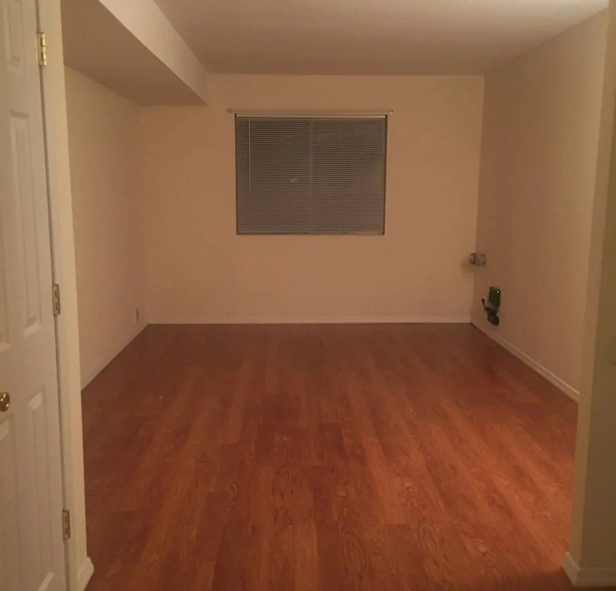 1 bed, 1.0 bath, 900 sqft, $2,000 — Photo 3