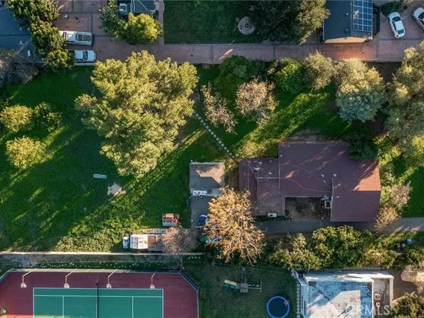 7630 Jellico Ave, Northridge, CA 91325