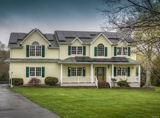 12 Lincolndale Rd, Campbell Hall, NY 10916