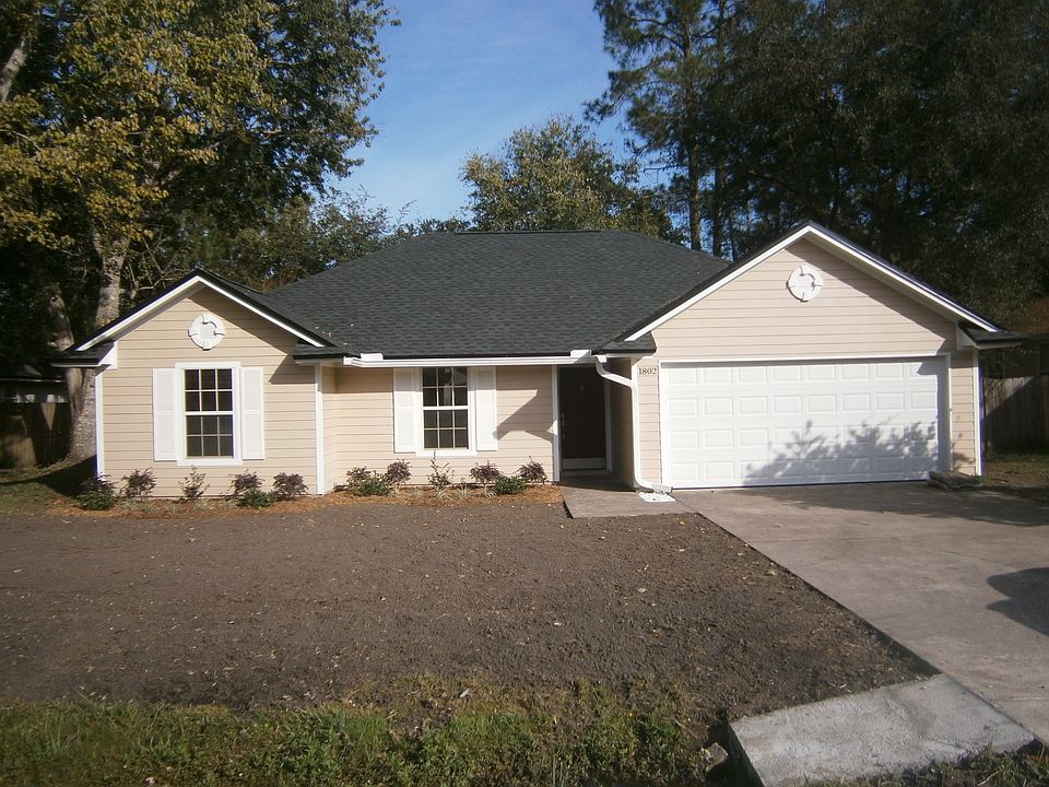 1st image of 1802 Sherwood Dr