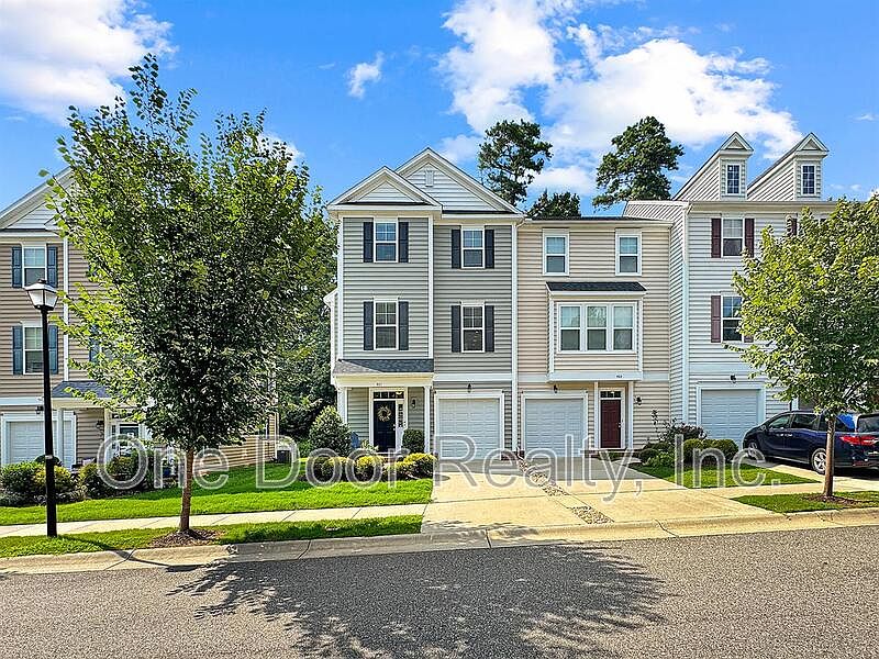 1st image of 901 Prosperity Ct