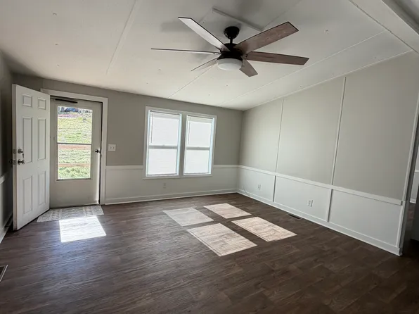 665 Cannon Ford Rd, Inman, SC 29349