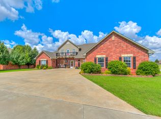 3425 Lyle Rd, Weatherford, OK 73096