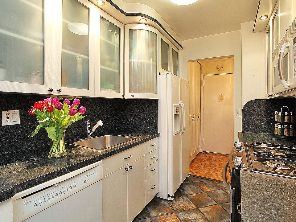 1st image of 1841 Central Park Ave APT 16D