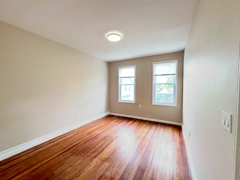 25 Market St #3 — Photo 10