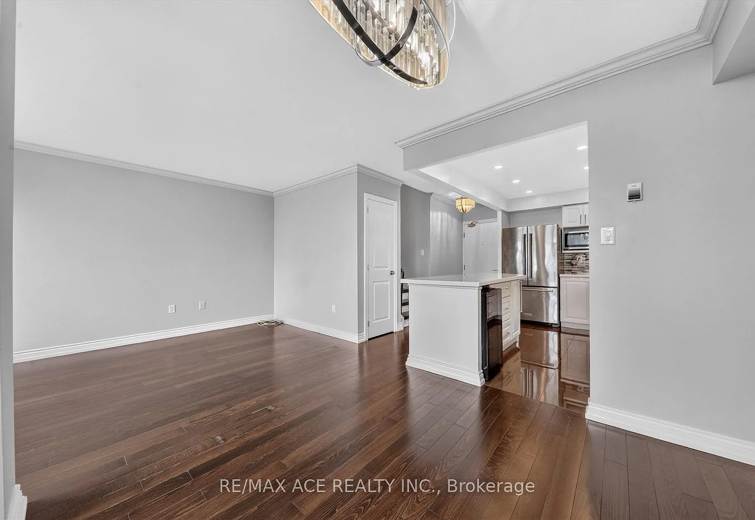 2 bed, $3,395 — Photo 3