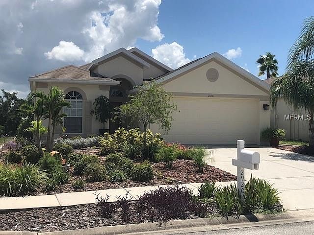 1st image of 2920 Wood Pointe Dr