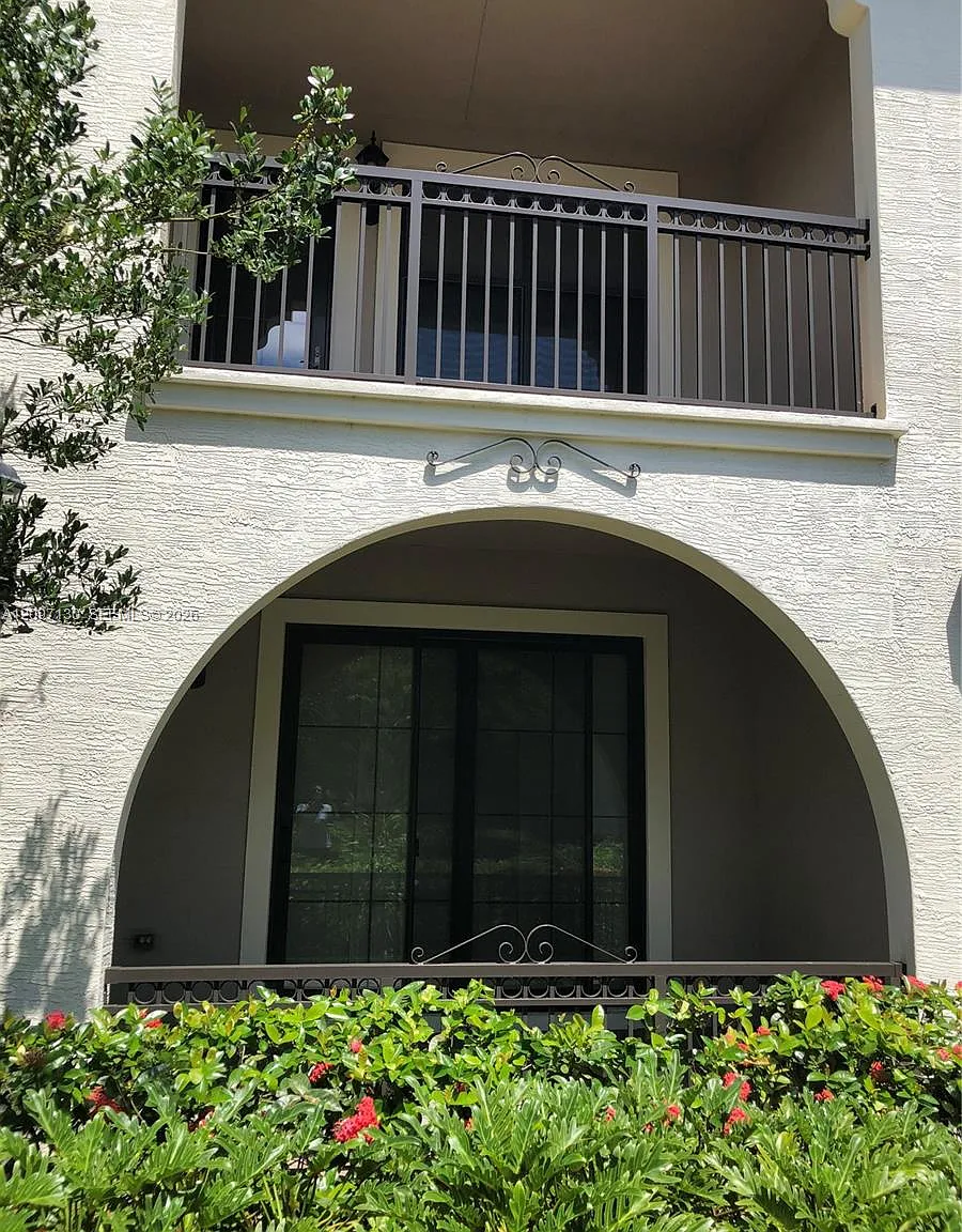 Oakland-Sawgrass Expressw — Photo 2