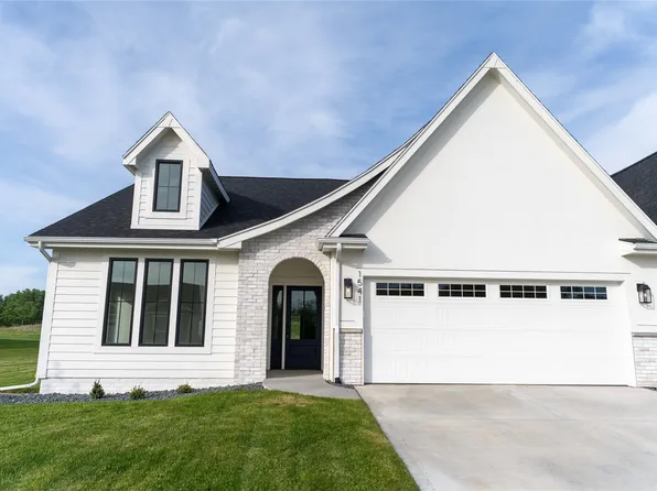 1541 Hazel St, Pella, IA 50219