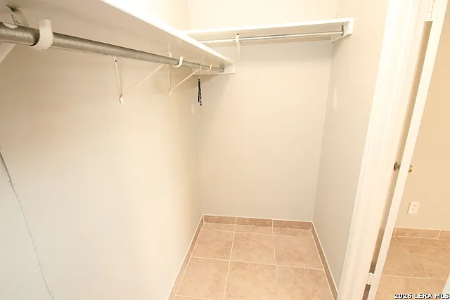 7807 Pecan Hts — Photo 25