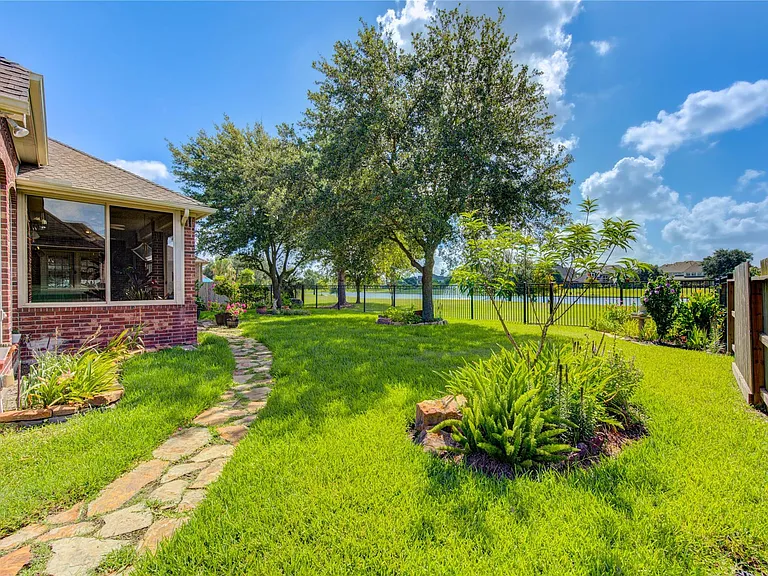 11422 Carson Field Ln — Photo 39