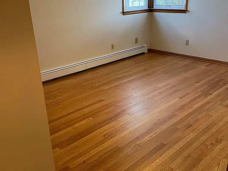 311 Davis Ave #1 — Photo 5