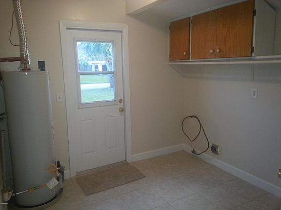 4th image of 970 Miracle Way