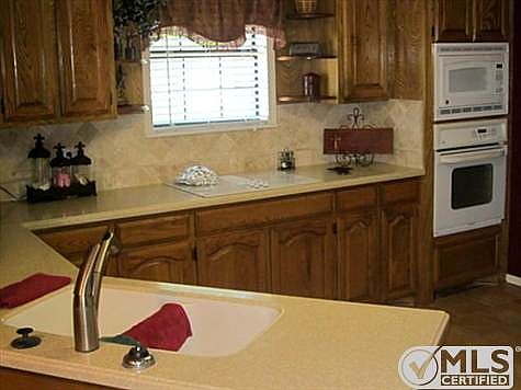 5th image of 2405 Christi Ln