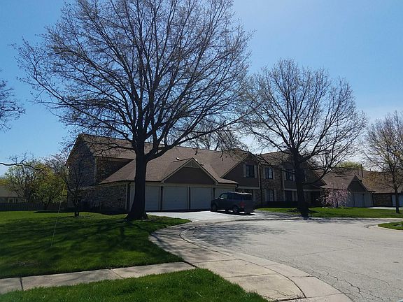 2nd image of 591 Cumberland Trl #B2