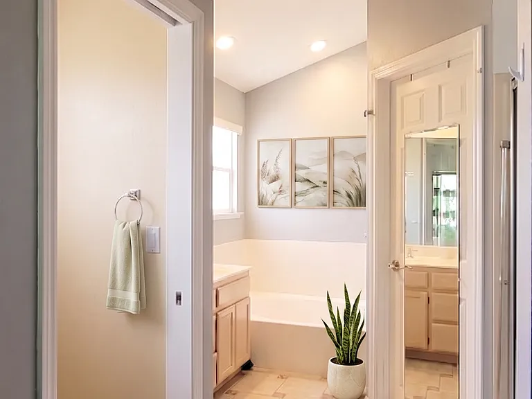 948 La Palma Pl — Photo 24