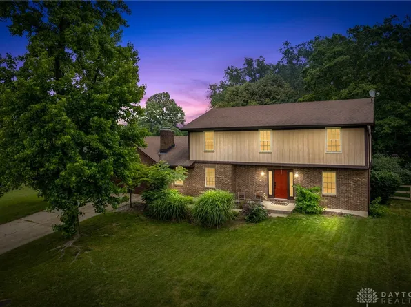 6750 Oakfield Dr, Dayton, OH 45415