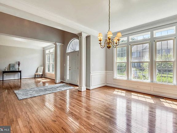 4th image of 7775 Camp David Dr