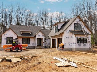 3463 Autumn Leaf Dr, Traverse City, MI 49686