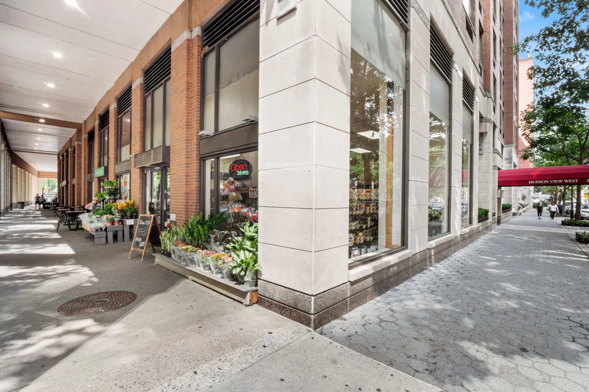 300 Rector Place #4B in Battery Park City, Manhattan | StreetEasy