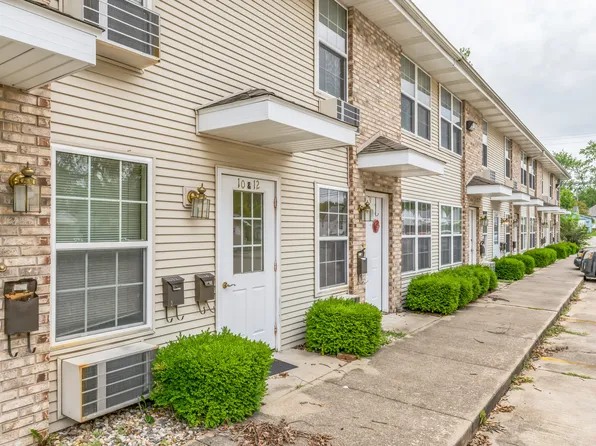117 W Polk Ave #2, Charleston, IL 61920