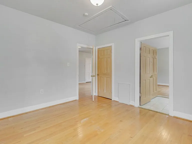3123 15th St NE — Photo 8