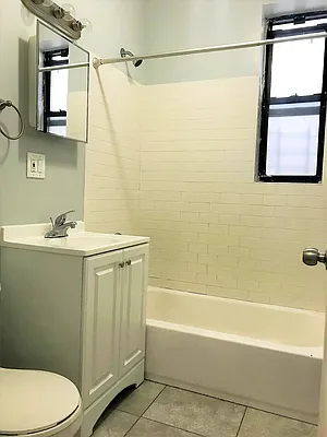 Rented by Lang Realty LLC | media 25