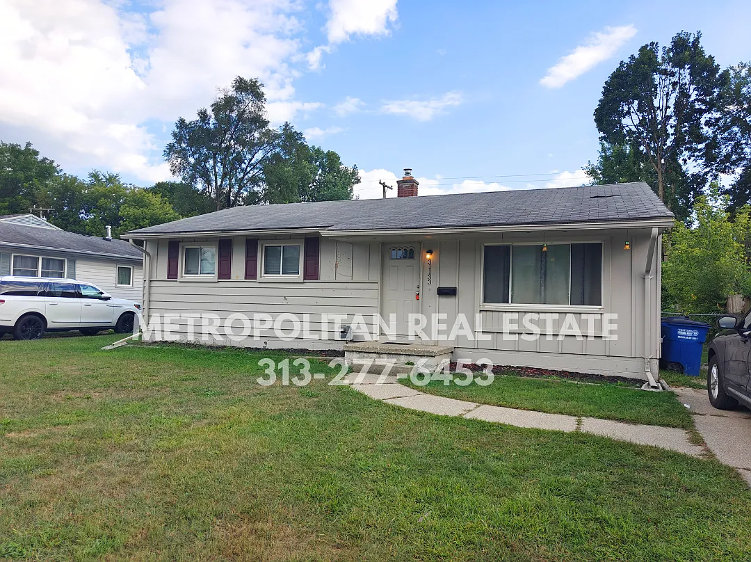3 bed, 1060 sqft, $1,650 — Photo 1