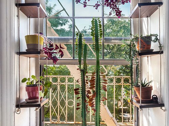 5th image of 87 Columbia Hts #36