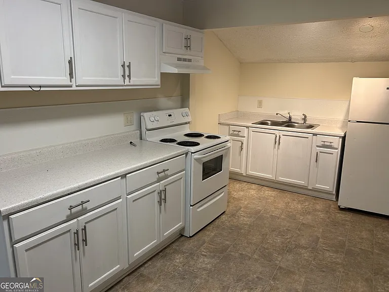 201-2 Mount Moriah Rd — Photo 4
