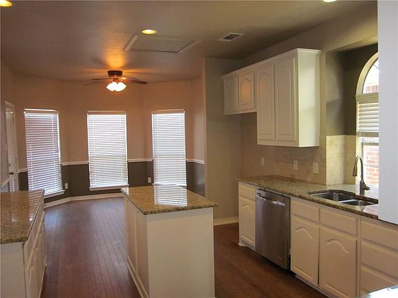 4th image of 1319 Wine Creek Ct