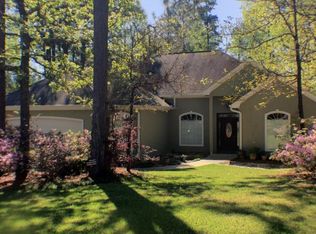 107 Timberton Dr, Hattiesburg, MS 39401