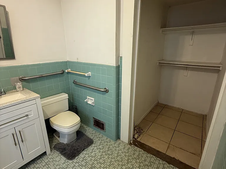 4235 Norwich Street Ext — Photo 10