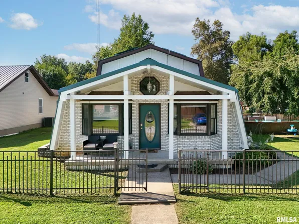 1206 W Oak St, Summerfield, IL 62289