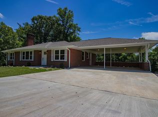 3244 Us Highway 19 E, Spruce Pine, NC 28777