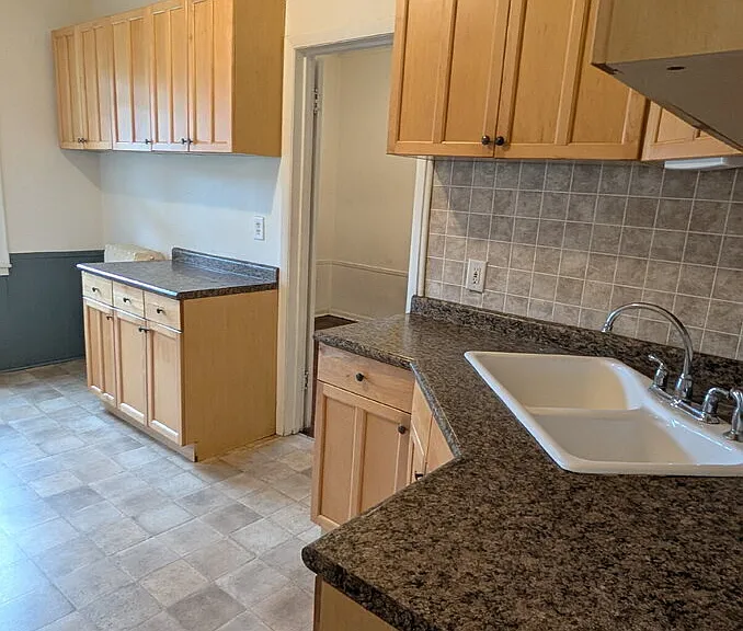 1326 Monroe St NE #1 — Photo 7