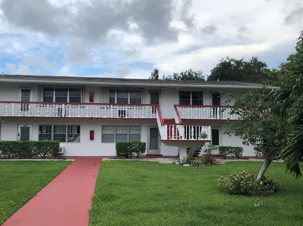 280 Northampton N, West Palm Beach, FL 33417